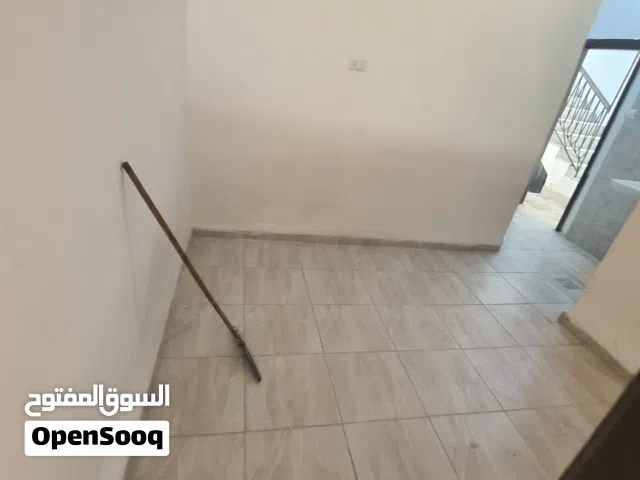90 m2 1 Bedroom Apartments for Rent in Zarqa Al Souq