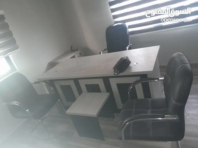 اثاث مكتبي للبيع