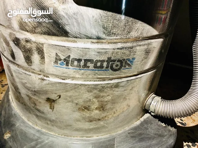 مكنسة كهربائية