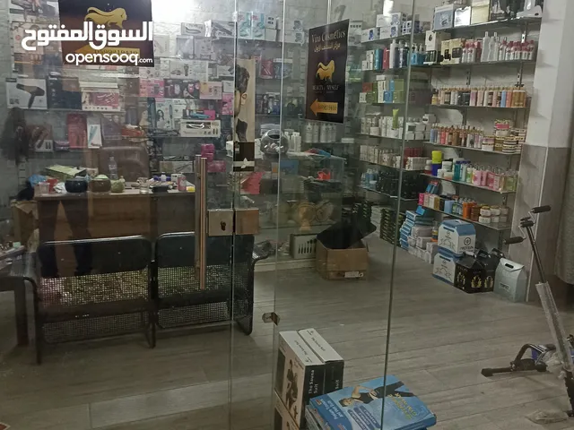 محل طابق ثاني للايجار بنص السوق مقابل النمر مول يصلح لجميع الاعمال خاصة صالون ستاتي أو اي شي مهني