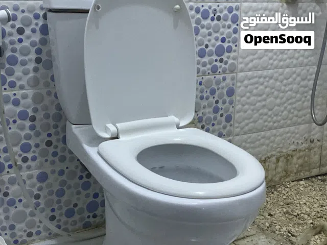 3 أطقم حمام نضاف