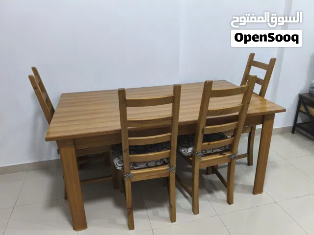 Dining Table with 4 chairs