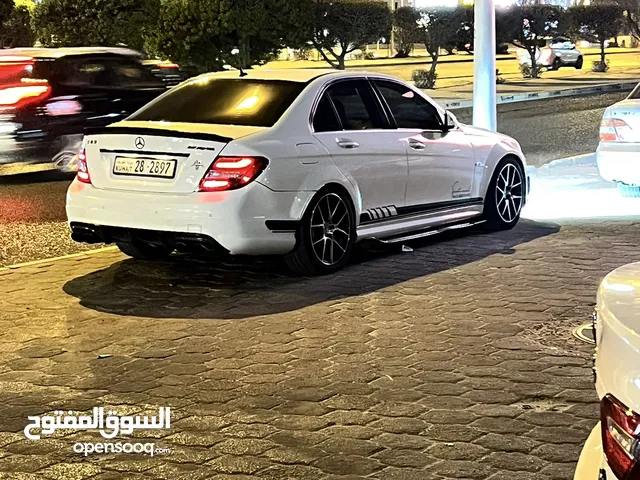 مرسيدس AMG c63 كامل المواصفات وارد البشر