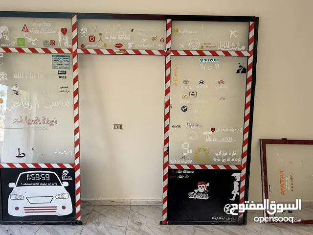 باب داخلي للمخزن حديد وقزاز للبيع