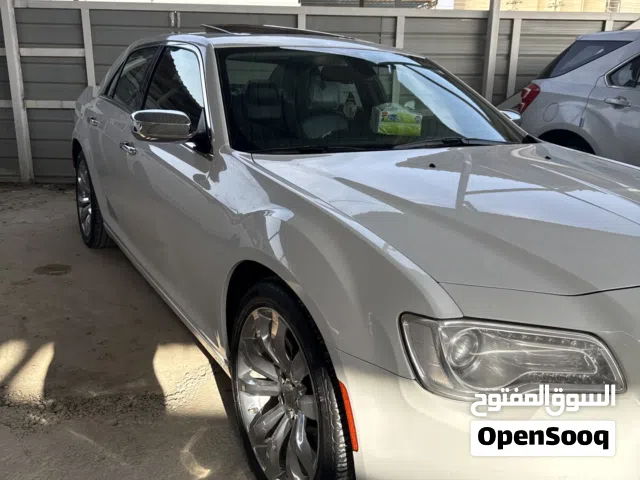 Used Chrysler 300 in Qadisiyah