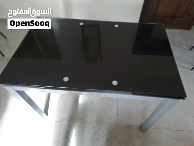 طاولة سفرة للبيع مستعملة وبحالة جيدة جدا