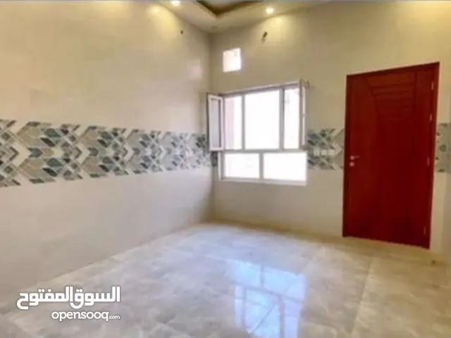 125 m2 2 Bedrooms Apartments for Rent in Basra Baradi'yah