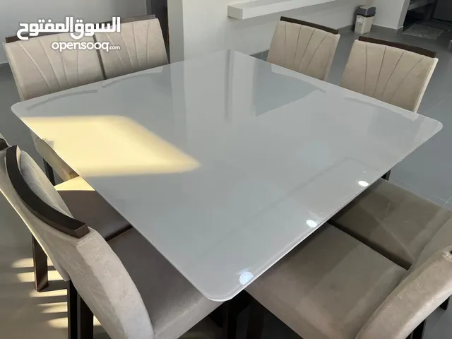 طاولة طعام للبيع