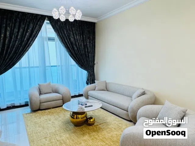 شقة فاخرة مفروشة للإيجار السنوي في أبراج الريزيدنس – كورنيش عجمان