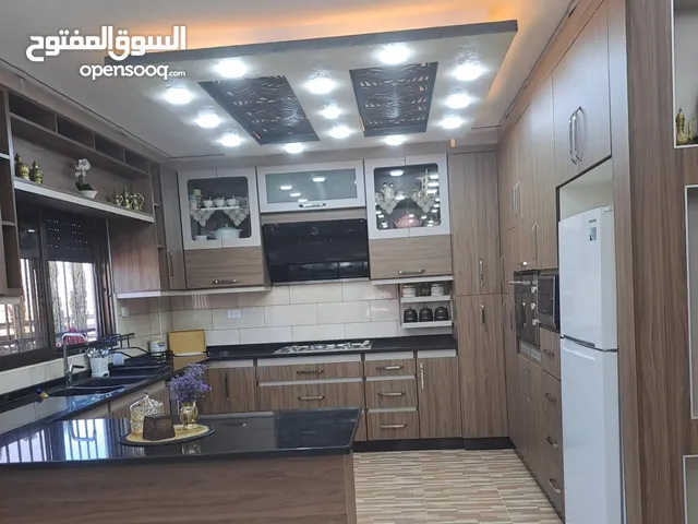 150 m2 2 Bedrooms Apartments for Sale in Zarqa Jabal Tareq