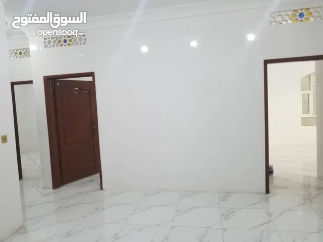 132 m2 4 Bedrooms Apartments for Sale in Sana'a Hamdan