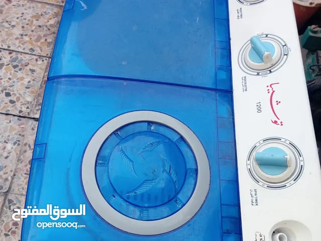 غسالة بحالة جيدة جداً تعمل 100٪ ماركتها موضحة بالصورة والسعر بالوصف مكاني بغداد اي سؤال تفضلو خاص