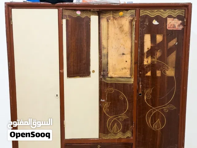 دولاب حديد مستعمل (4 أبواب) بحالة جيدة - عملي للبيع