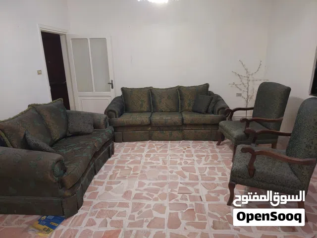 طقم كنب جميل للبيع