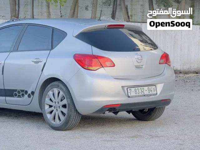 Used Opel Astra in Hebron