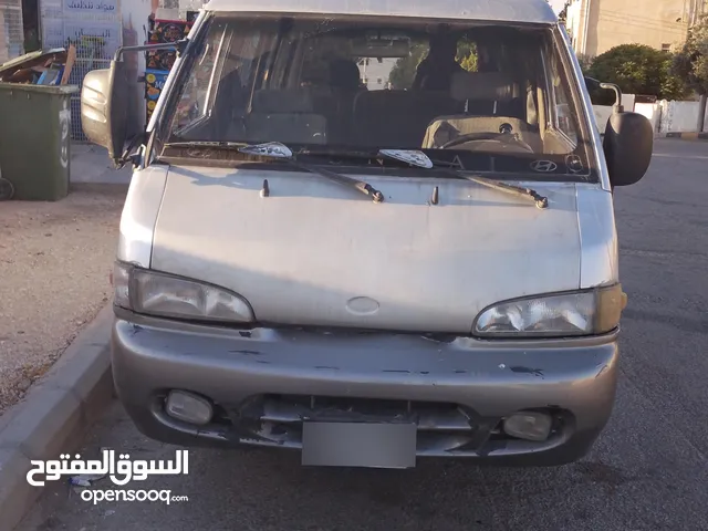 باص h 100 موديل 2000