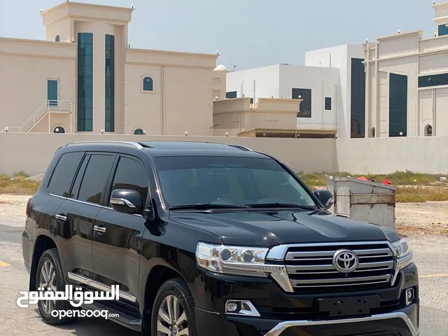 لاند كلوزر موديل 2018 اللون اسود