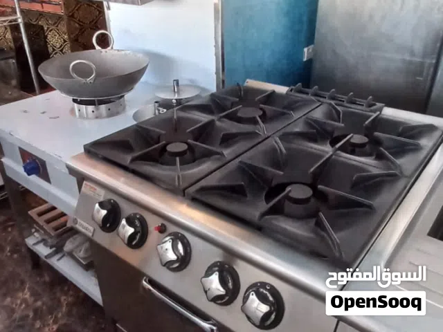 معدات مستعملة بحالة ممتازة