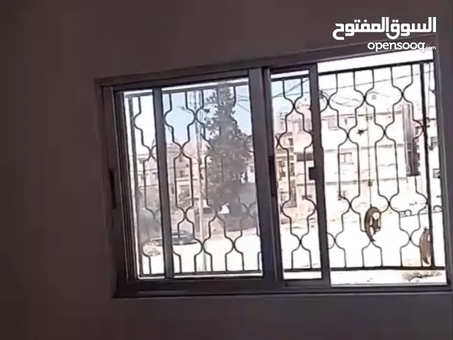 شقة للايجار مجددة 3 غرف