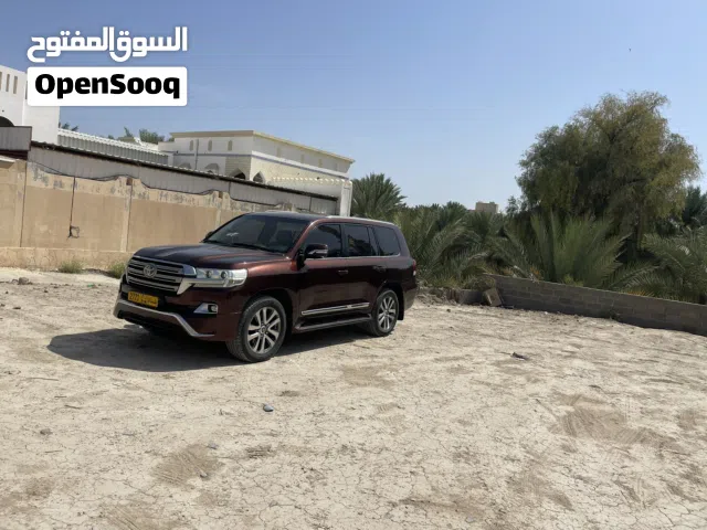 2016 تويوتا لاند كروزر VX