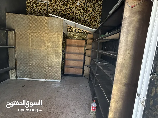 رفوف / ارفف استعمال خفيف جداً