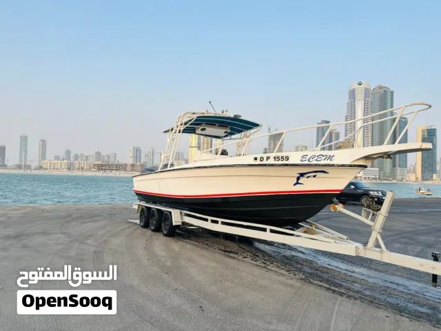 طراد 33 قدم امريكي نظيف  مكاين 225 ياماها فور ستروك