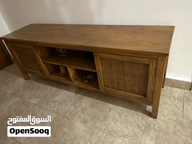 طاوله تلفزيون.. خشب قوي