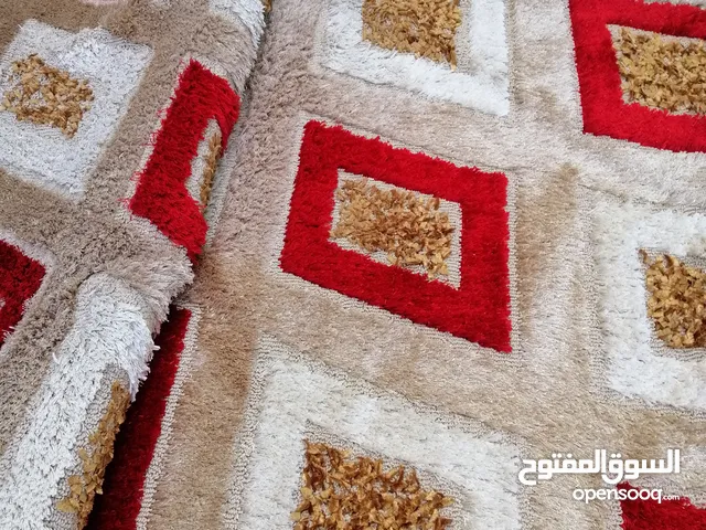 بساط عجمي في حالة ممتازة