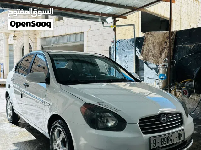 2006 هيونداي فيرنا Standard