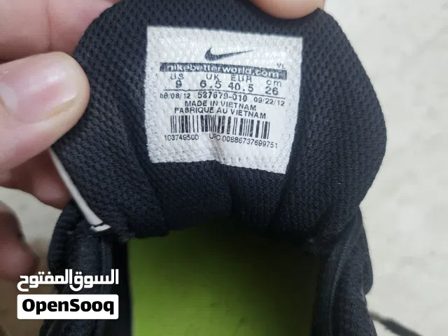 Baseball Cleats with Metal Studs – Size EU 40.5