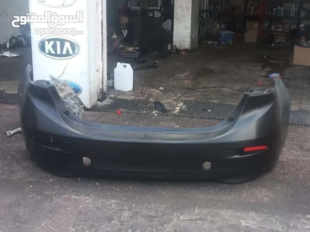 طمبون خلفي مازدا 2015