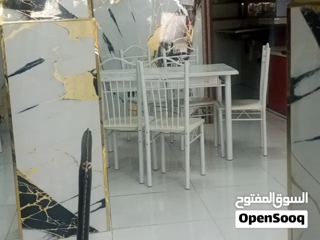 شريك لمطعم في البريمي