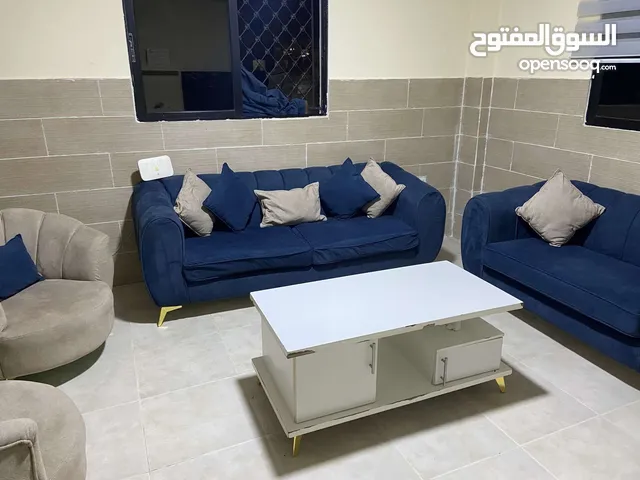 طقم كنب للبيع بداعي السفر