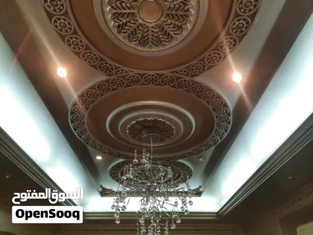 معلم دهانات  داخليه و خارجيه وعمل ديكورات حديثه خبره 23 ينه فى جده