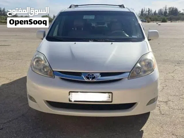 2008 تويوتا سيينا Limited