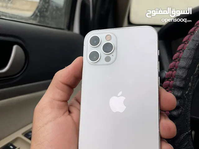 Apple iPhone 13 64 GB in Tripoli