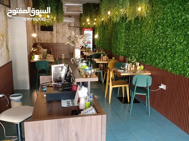 مطعم مجهز كامل للبيع