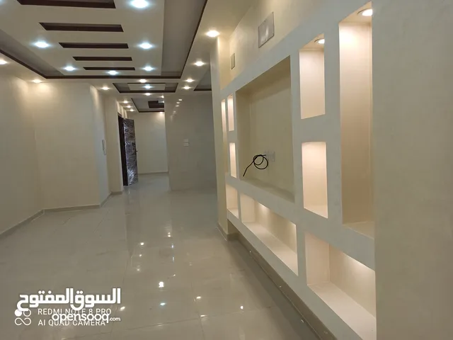 170 m2 4 Bedrooms Apartments for Sale in Zarqa Al Zarqa Al Jadeedeh