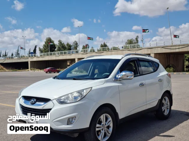 2011 Hyundai Tucson Standard