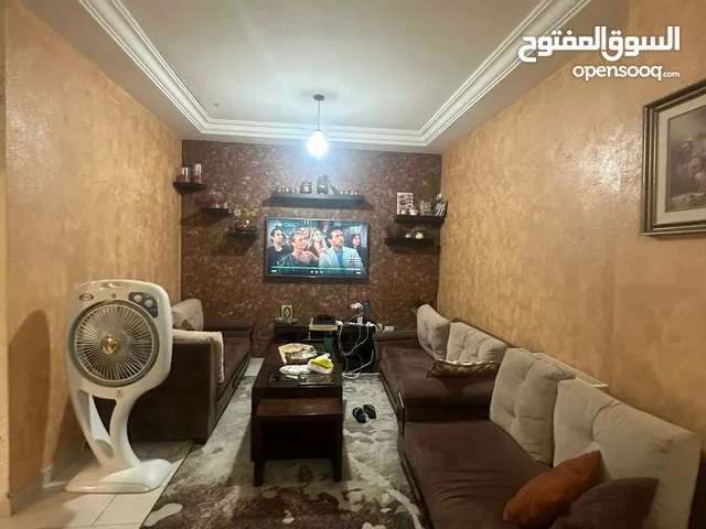 مرج الحمام / شقه 220م شبه ارضي مع حديقة 150م بسعر جيد