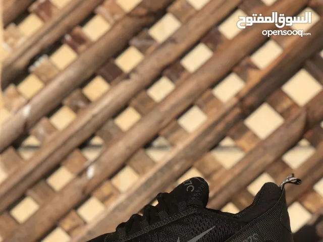 40.5 Sport Shoes in Irbid