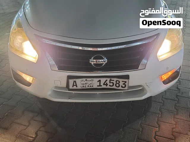 2014 نيسان التيما SV