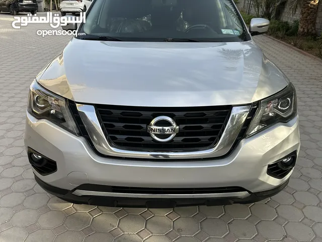Used Nissan Pathfinder in Ras Al Khaimah