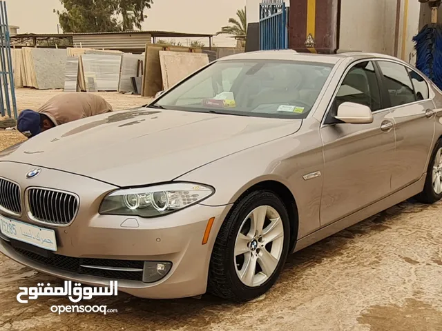 BMW . F10 . 528  للبيع