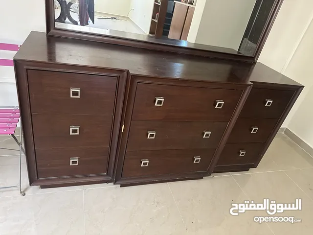 بيرو طاولة سفرة