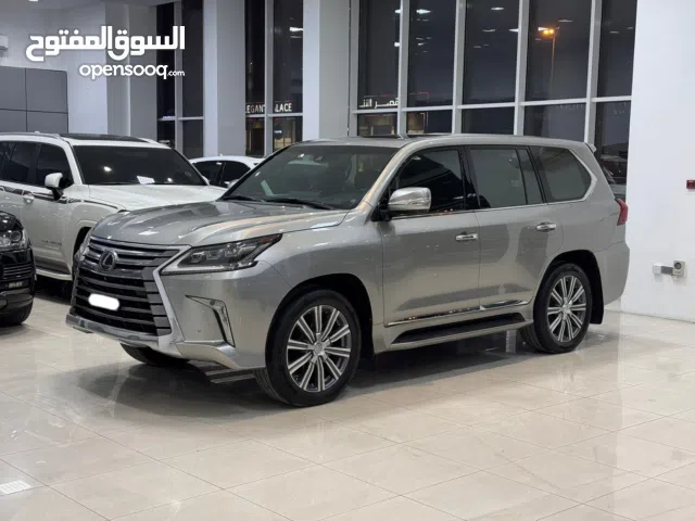 Lexus LX-570 / 2017 (Silver)