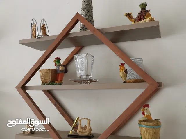 Wall-Mounted Wooden Shelf – Compact, Ideal for Living Rooms