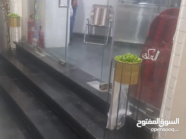 للبيع مطعم