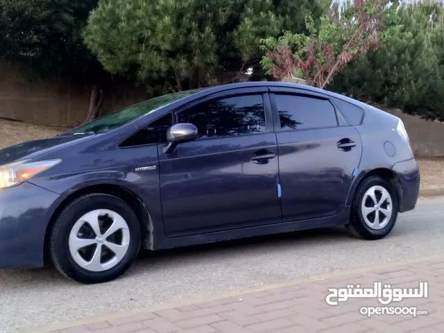 Used Toyota Prius in Amman