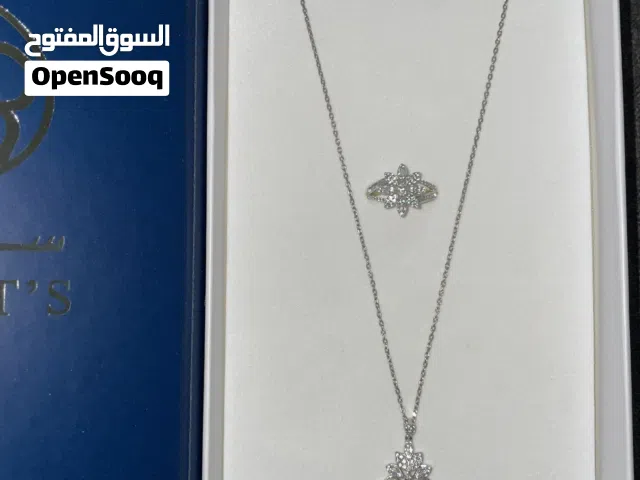 طقم فضة 925 نسائي راقي - مع العلبة و كيس البراند